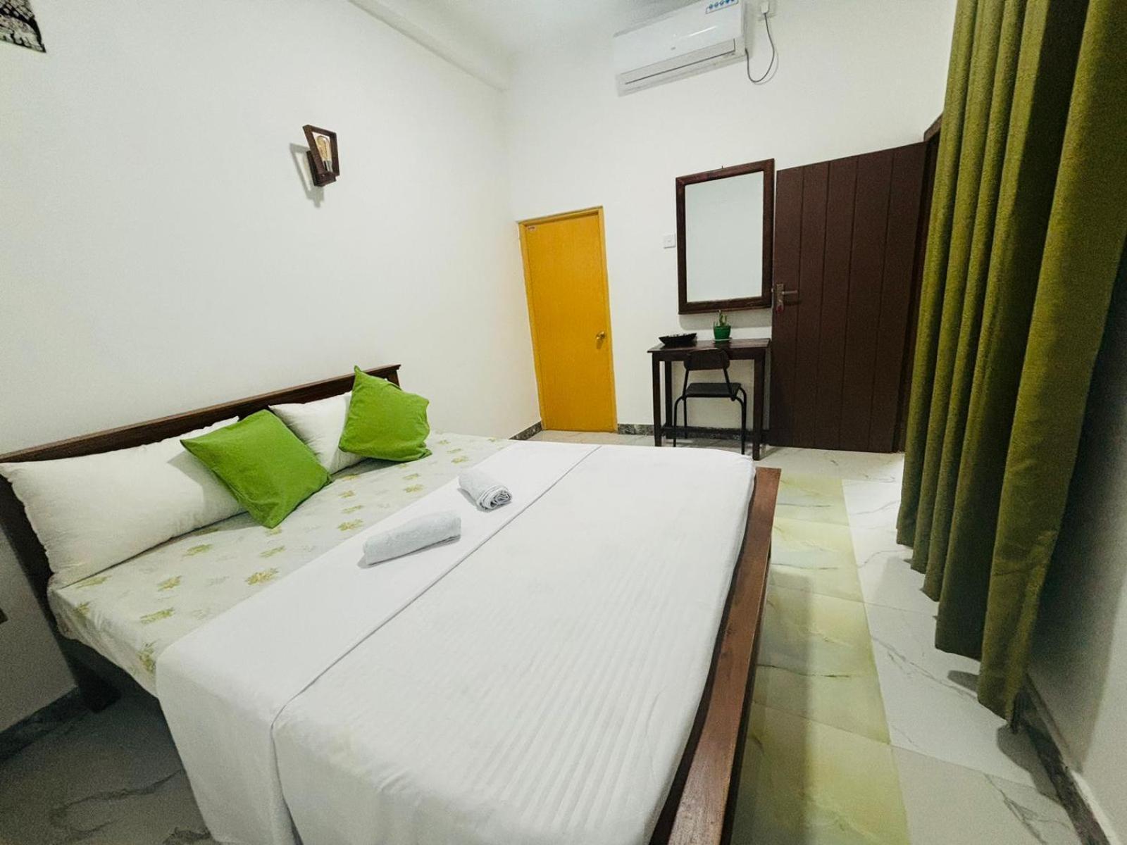 Jaya Villa - Near Airport Negombo Exterior photo