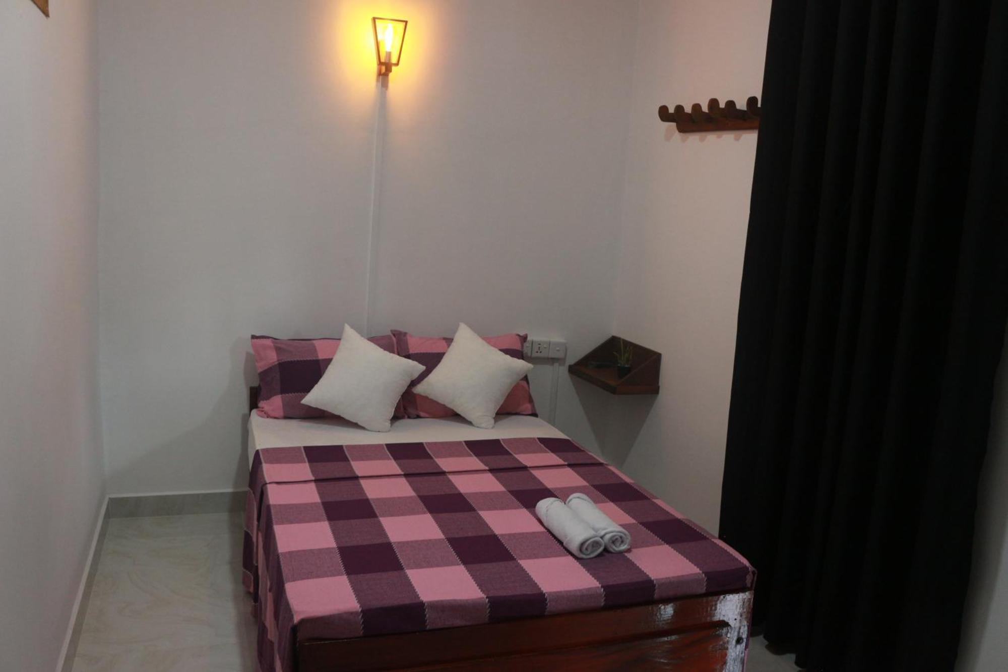 Jaya Villa - Near Airport Negombo Exterior photo
